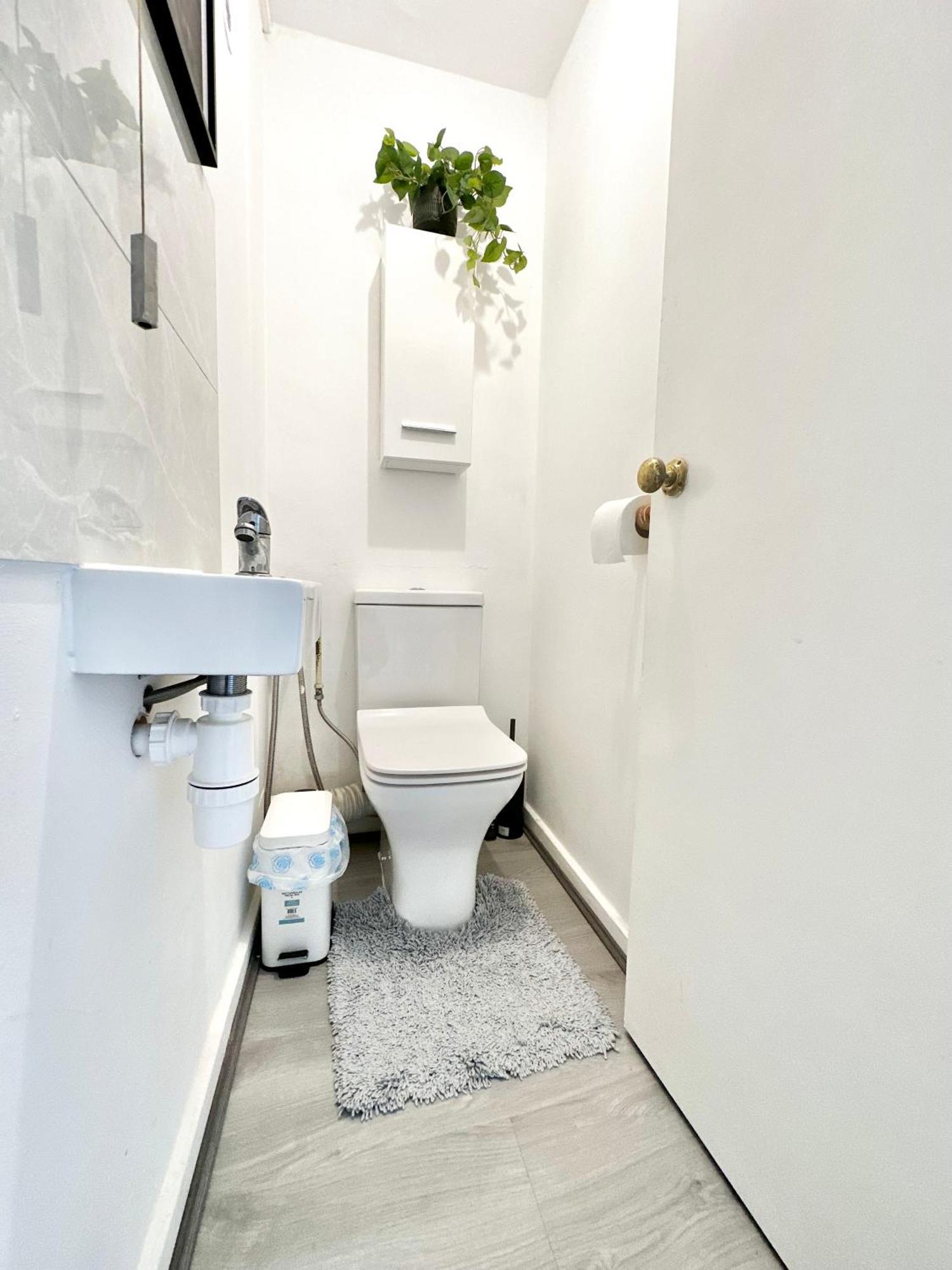Stylish Modern Centre Flat Birmingham